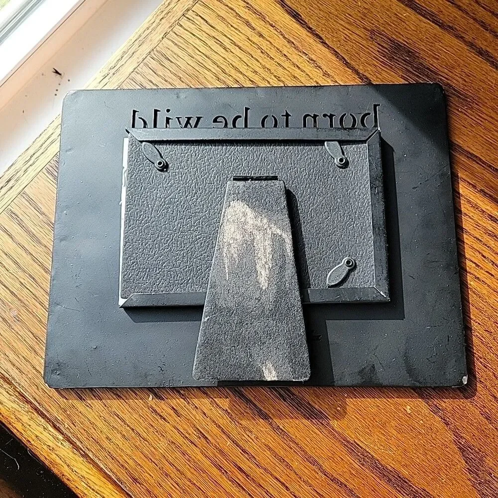 Vtg Metal photo frame 